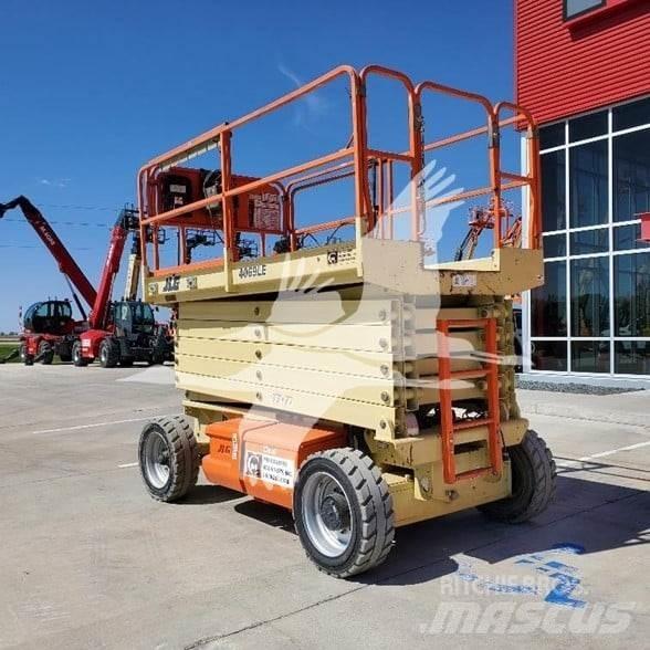 JLG 4069LE Ножични работни платформи