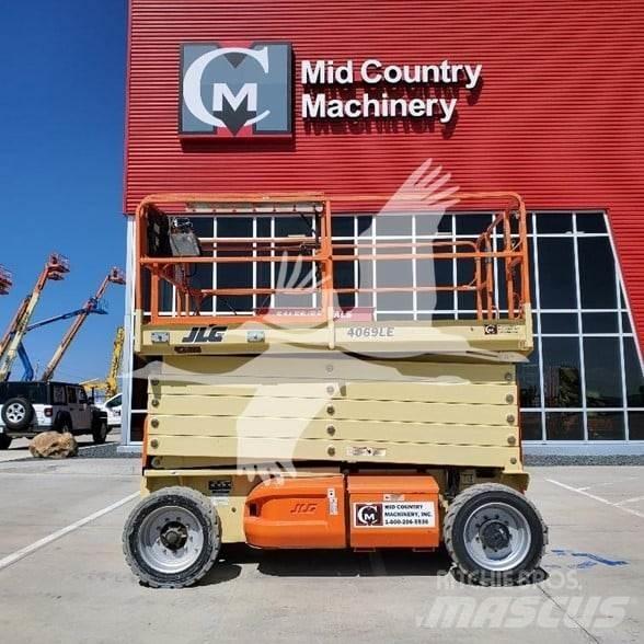 JLG 4069LE Ножични работни платформи