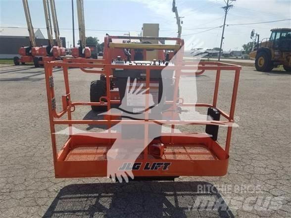 JLG 450AJ Съчленени стрелови подемници
