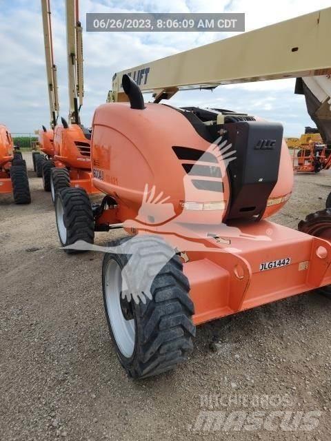 JLG 600AJ Съчленени стрелови подемници