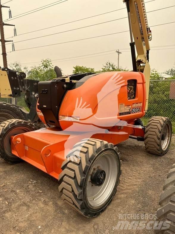JLG 600AJ Съчленени стрелови подемници