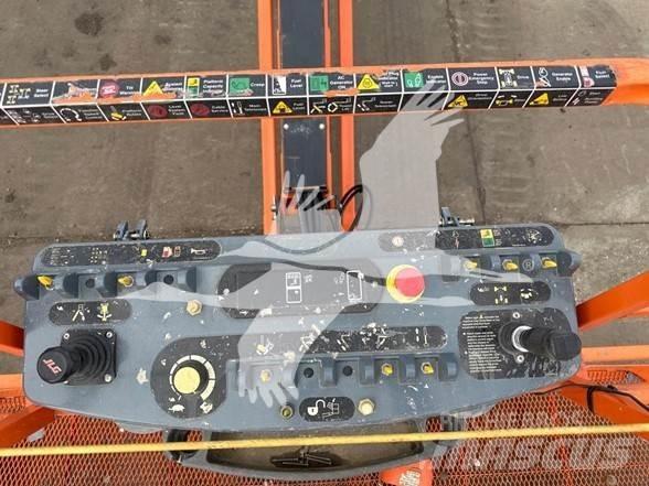 JLG 660SJ Телескопични повдигачи
