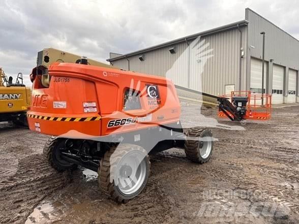 JLG 660SJ Телескопични повдигачи
