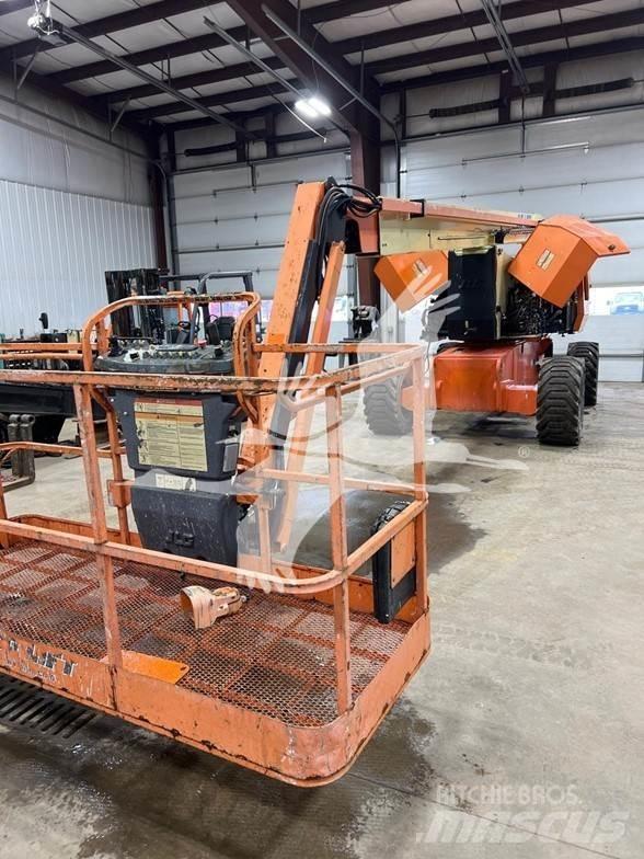 JLG 800AJ Съчленени стрелови подемници