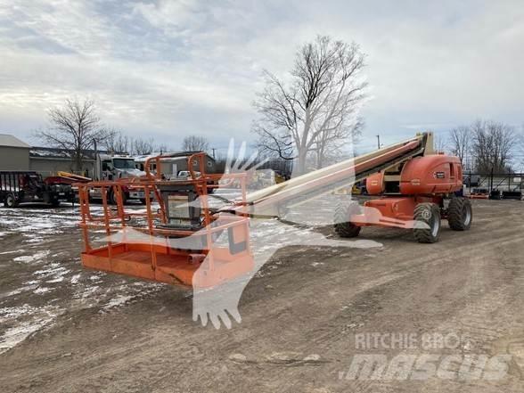 JLG 800S Телескопични повдигачи
