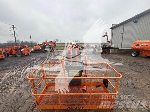 JLG 860SJ Телескопични повдигачи
