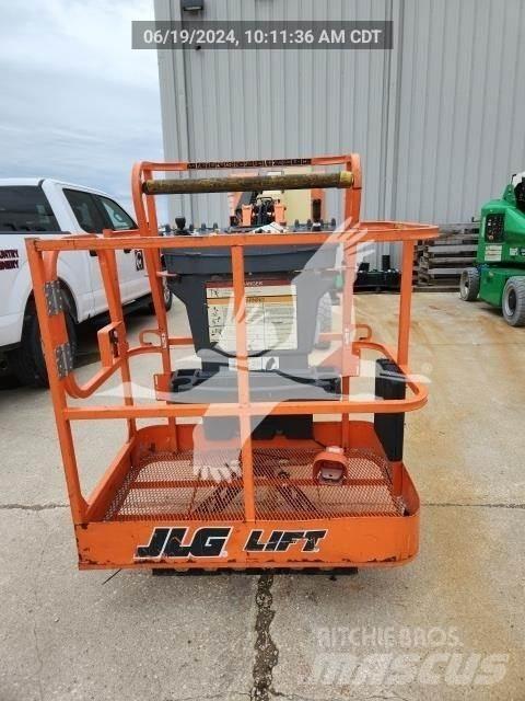 JLG E300AJP Съчленени стрелови подемници