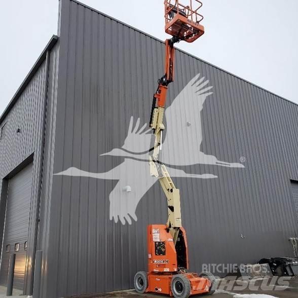 JLG E300AJP Съчленени стрелови подемници
