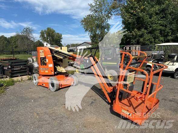 JLG E300AJP Съчленени стрелови подемници