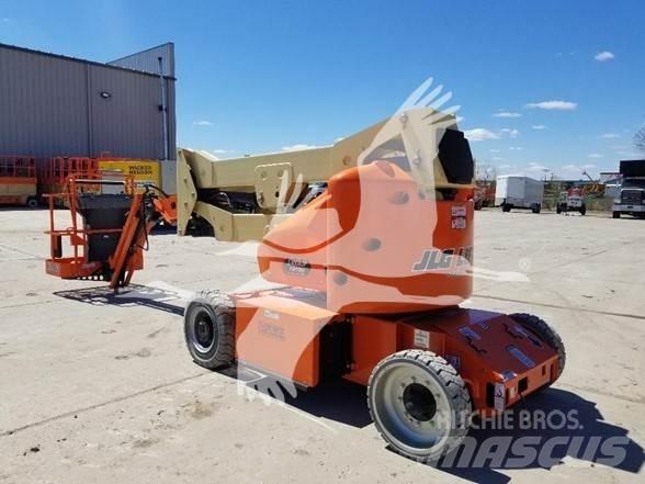 JLG E400AJPN Съчленени стрелови подемници