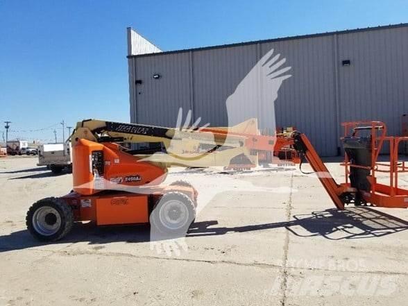 JLG E450AJ Съчленени стрелови подемници