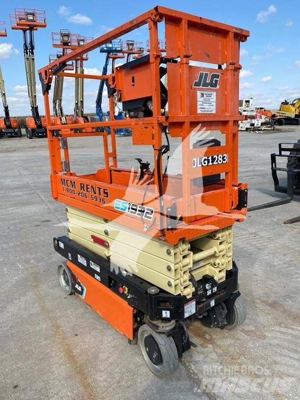 JLG ES1932 Ножични работни платформи