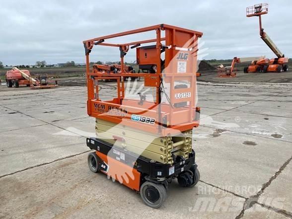 JLG ES1932 Ножични работни платформи
