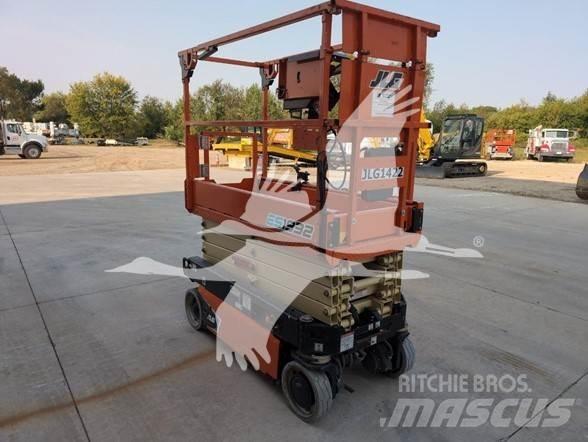 JLG ES1932 Ножични работни платформи