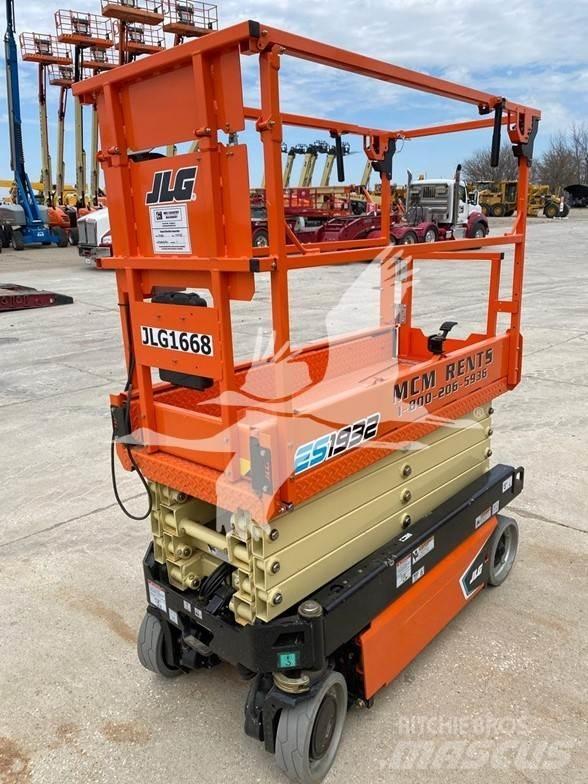 JLG ES1932 Ножични работни платформи