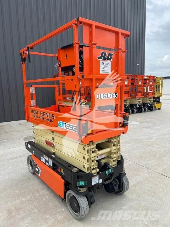 JLG ES1932 Ножични работни платформи