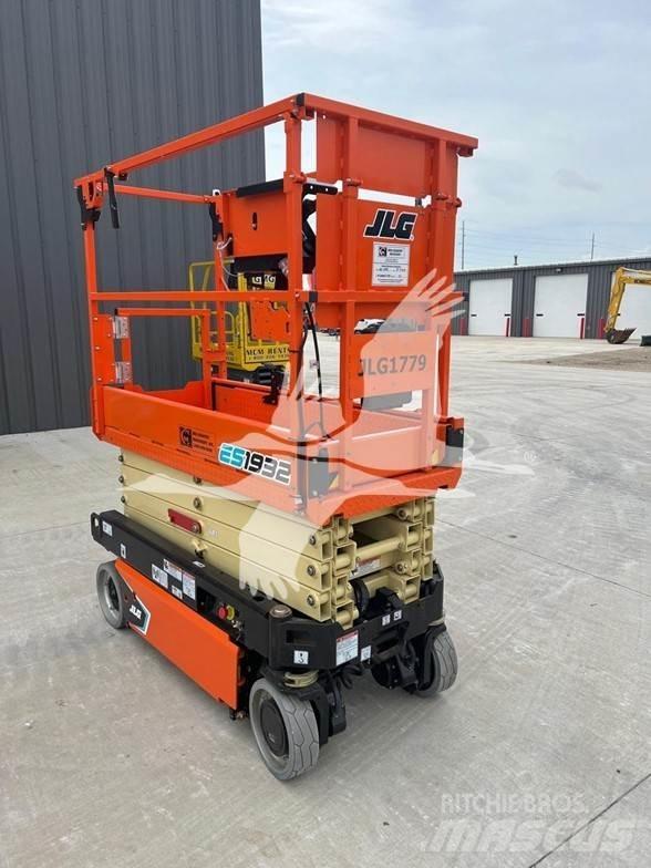 JLG ES1932 Ножични работни платформи
