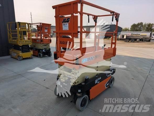 JLG ES1932 Ножични работни платформи