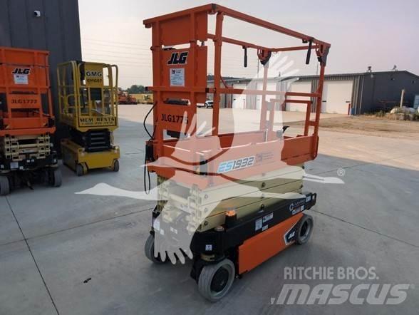 JLG ES1932 Ножични работни платформи