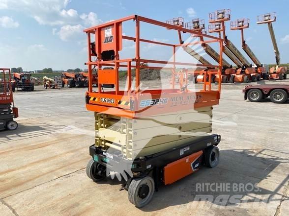 JLG ES3246 Ножични работни платформи