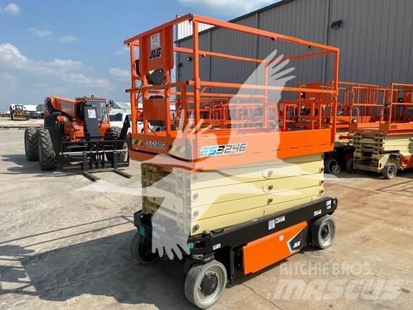 JLG ES3246 Ножични работни платформи