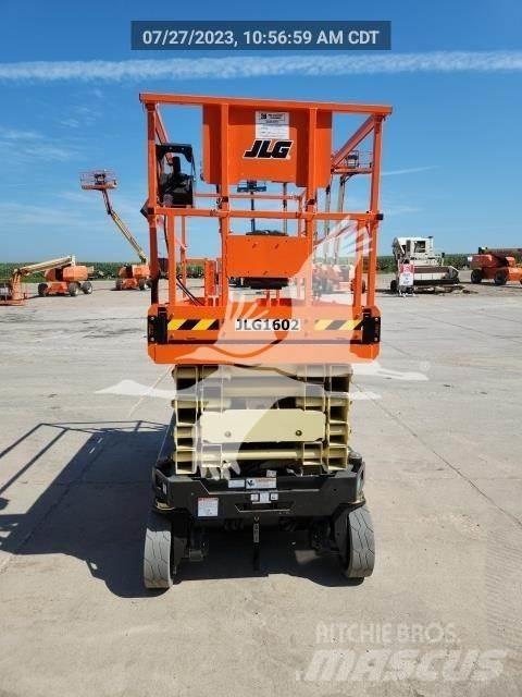 JLG ES3246 Ножични работни платформи