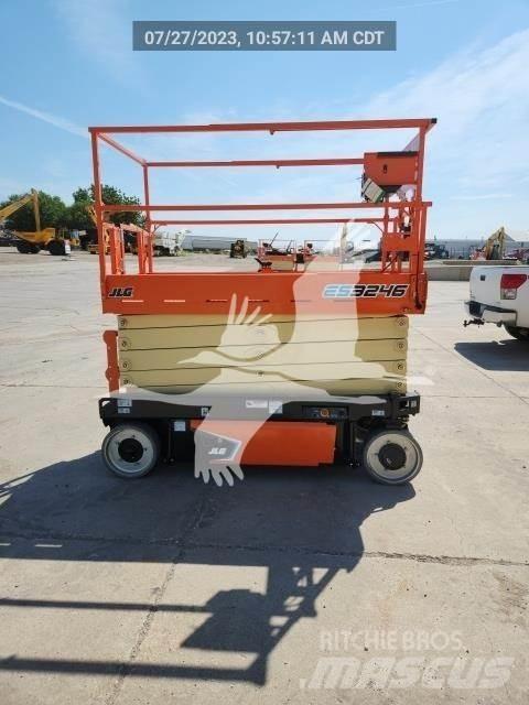 JLG ES3246 Ножични работни платформи