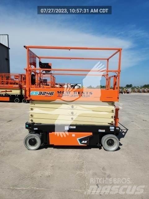 JLG ES3246 Ножични работни платформи