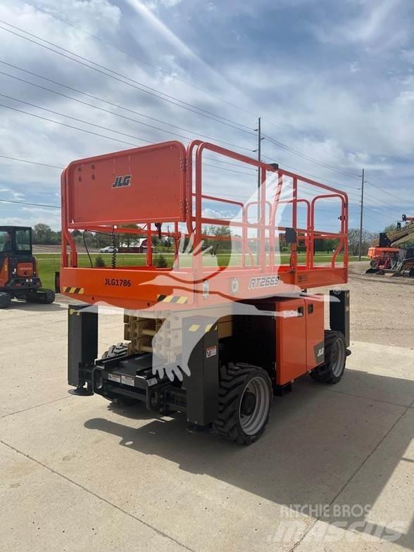 JLG RT2669 Ножични работни платформи