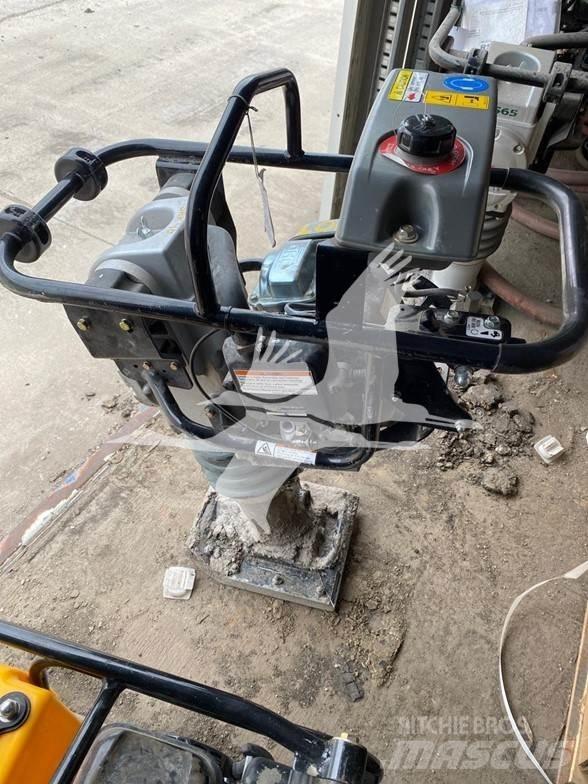 Sakai RS65 Теглени вибрационни валяци
