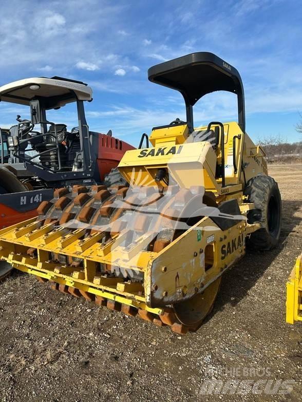 Sakai SV414T Еднобарабанни ролки
