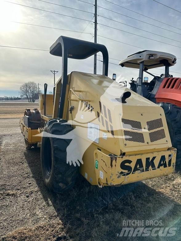 Sakai SV414T Еднобарабанни ролки

