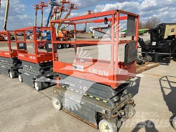 SkyJack SJ3219 Ножични работни платформи