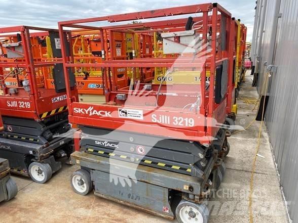 SkyJack SJ3219 Ножични работни платформи