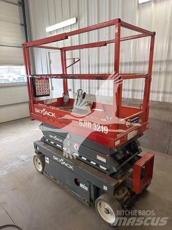 SkyJack SJ3219 Ножични работни платформи