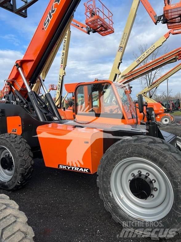 SkyTrak 8042 Телескопични товарачи