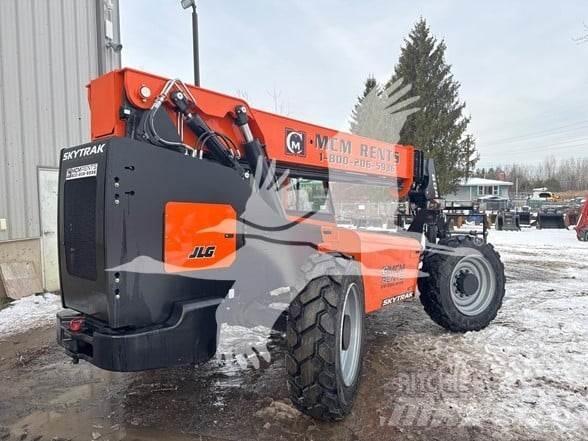 SkyTrak 8042 Телескопични товарачи