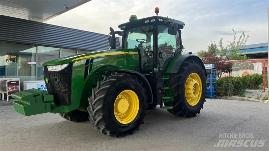 John Deere 8270R Трактори