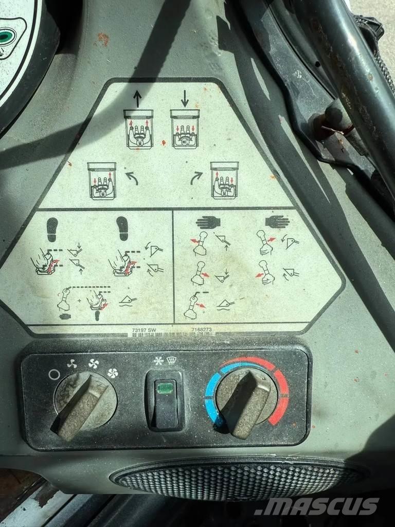 Bobcat T650 Мини товарачи
