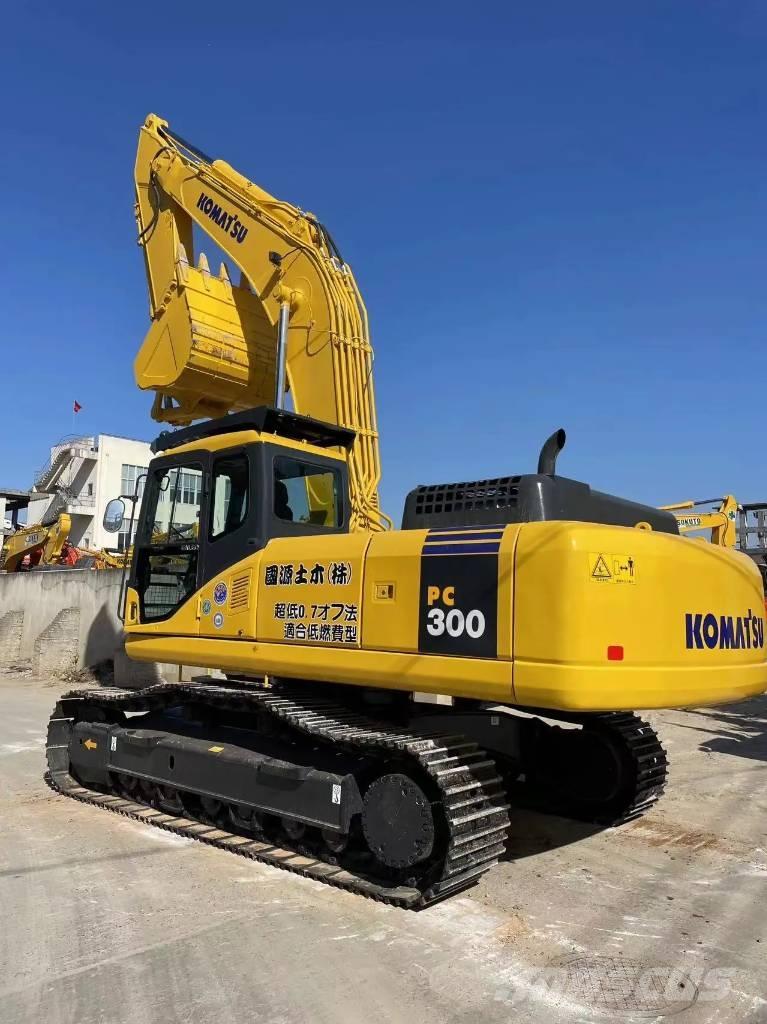 Komatsu PC300-7 Верижен екскаватор