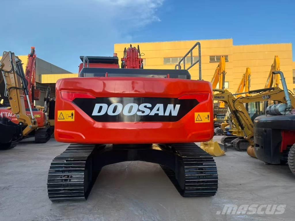 Doosan DX 225 LC Верижен екскаватор