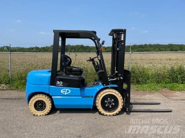 EP EFL302 | 3T | LI-ION Електрически вилични кари-повдигачи