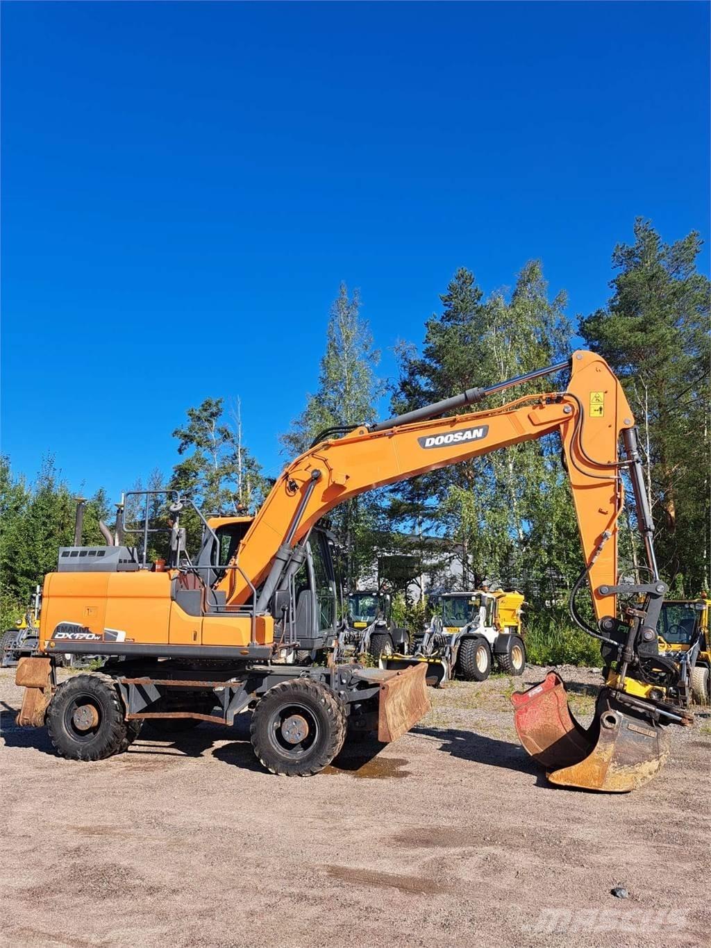Doosan DX170W-5 Колесни екскаватори