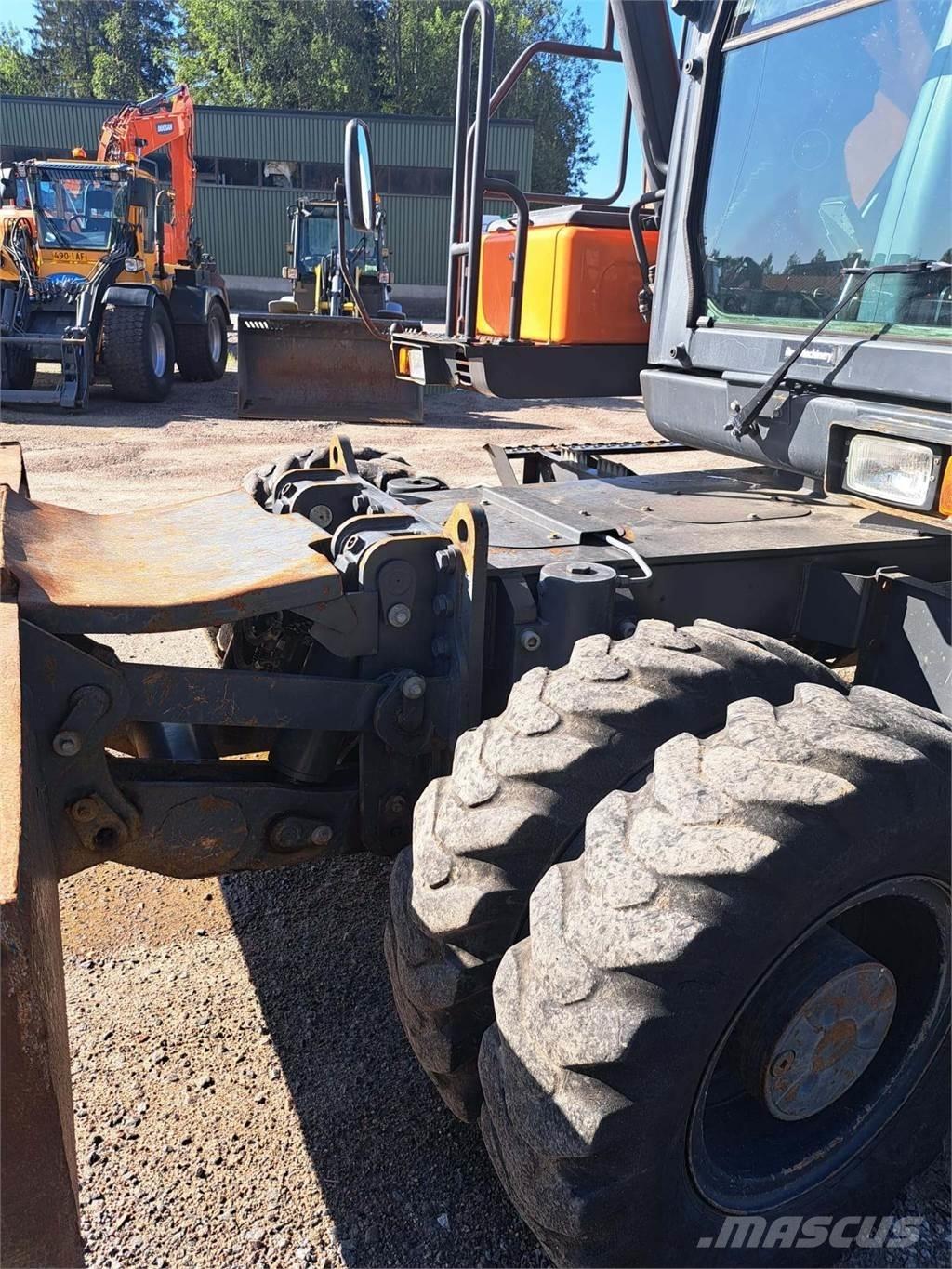 Doosan DX170W-5 Колесни екскаватори