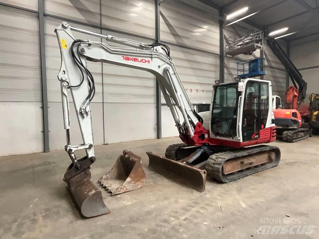 Takeuchi TB 290 Средни екскаватори 7т - 12т