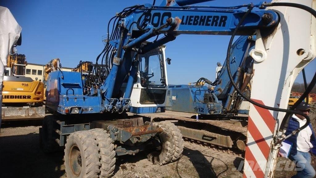 Liebherr A900 Колесни екскаватори