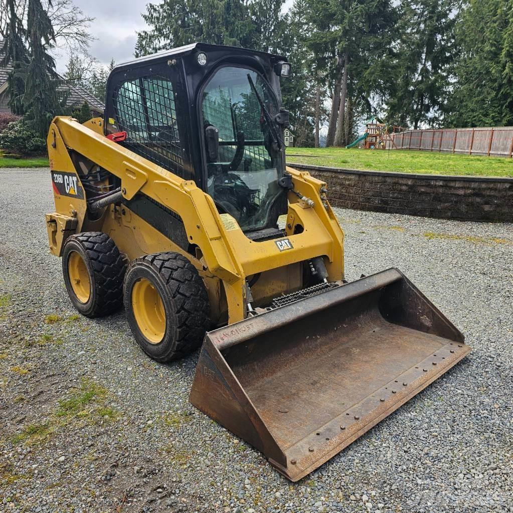 CAT 236D Мини товарачи
