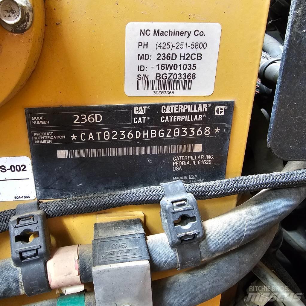 CAT 236D Мини товарачи

