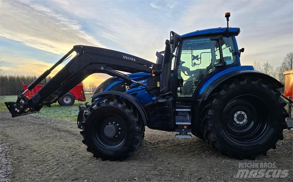 Valtra T175e Versu Трактори