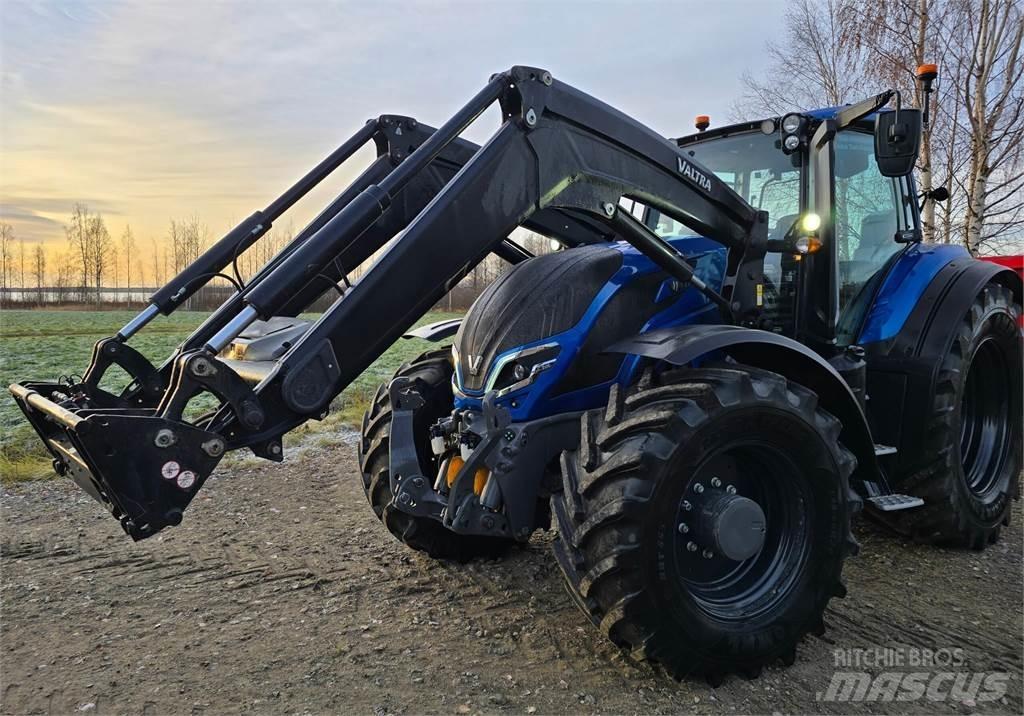 Valtra T175e Versu Трактори